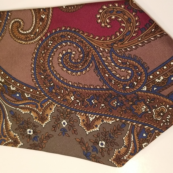 Three Brand New Men Ties - Picture 5 of 13